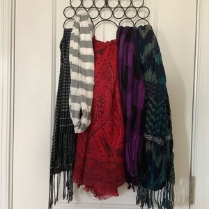 Women’s Assorted Scarves (5) with Hanger